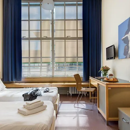 Camplus Guest Lingotto Casa Per Ferie * Turin
